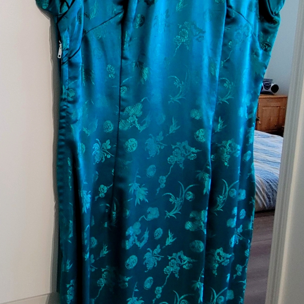 Japanese silk dress, size 6, jade